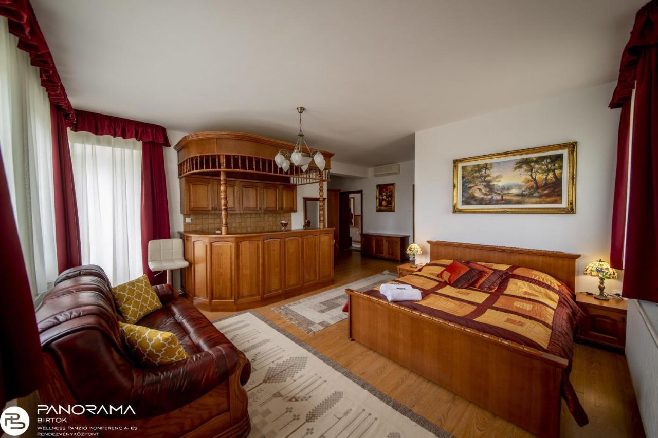 Panorama Birtok - Wellness Panzio, Konferencia Es Rendezvenykoezpont Bed and Breakfast Győrújbarát Eksteriør billede